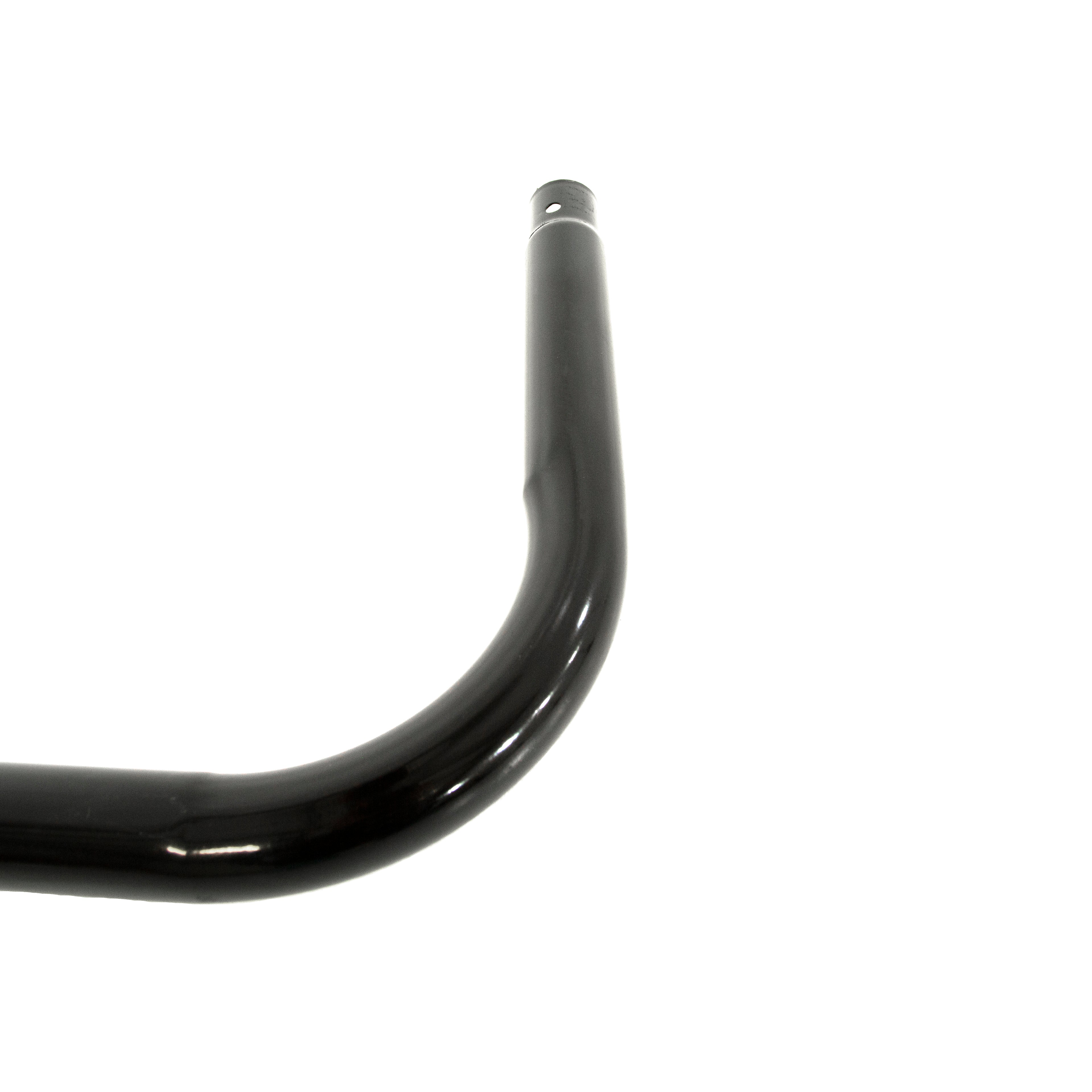 Closer view of one side of the W-shaped leg brace.