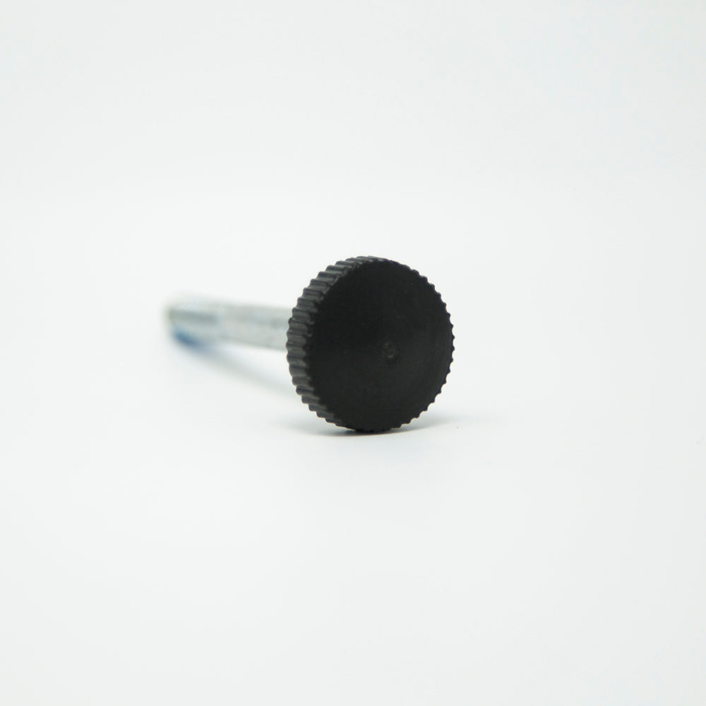 M5x34mm bolt seen from the front. 